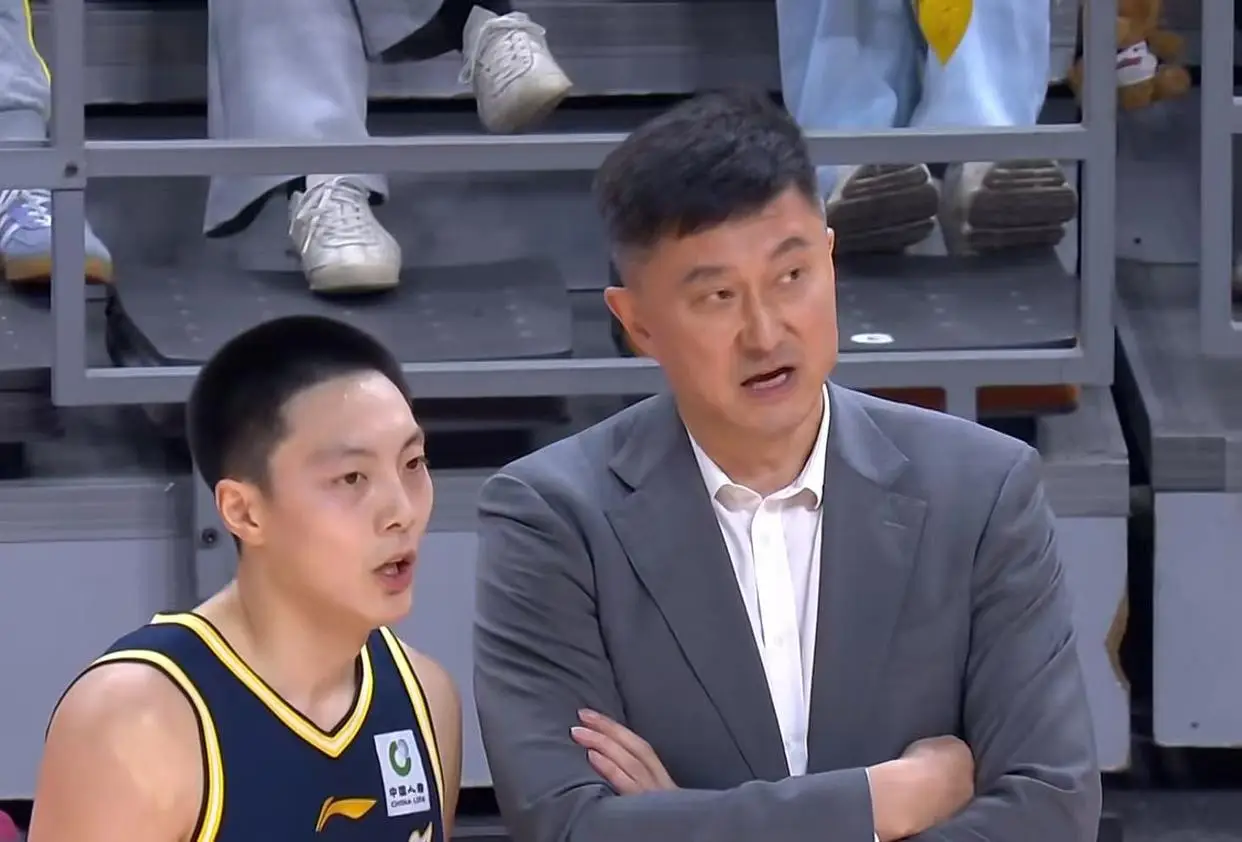 男篮亚运惨败引换帅猜测 广东外援动向明确